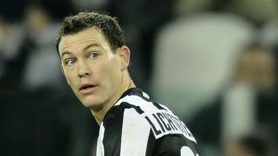 QUI JUVE, Problemi per Lichtsteiner in Grecia-Svizzera