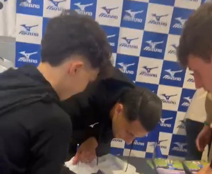 Tanta Lazio ma anche Mandragora all'apertura del negozio Mizuno