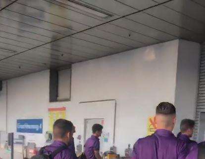 FOTO, Fiorentina arrivata in Germania