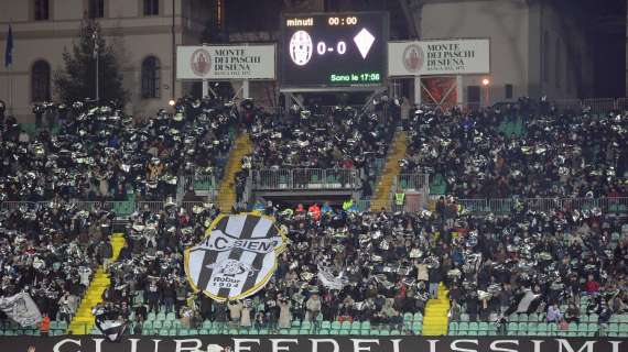 SIENA, Anche i tifosi di casa contestano i bianconeri