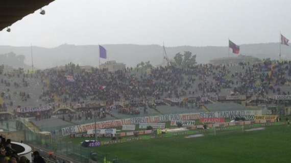 FRANCHI, Piove a dirotto. I tifosi: Fateci lo stadio!