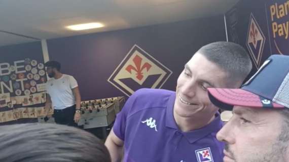 VIDEO FV, Tifoso chiede a Milenkovic: "Resti?". Lui...