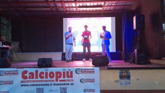 Tanti premi da Calciopiù per i "Giovani d'Oro". La cerimonia e il riconoscimento Radio FirenzeViola