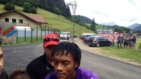 MOENA, Autografi per Gonzalo e Cuadrado