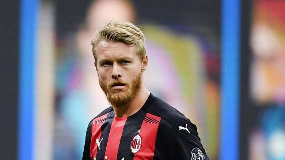 EUROPA LEAGUE, Kjaer salva il Milan a Old Trafford