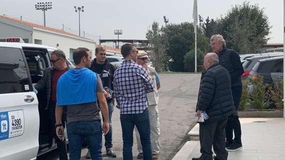 FOTO-VIDEO FV, Bati e la famiglia escono dal cs