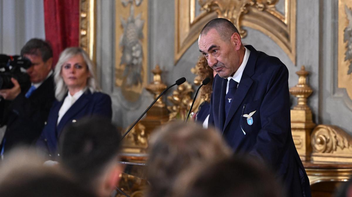 Coppa Italia, Sarri: "Bisogna crederci fino alla follia, questa squadra merita il trofeo"