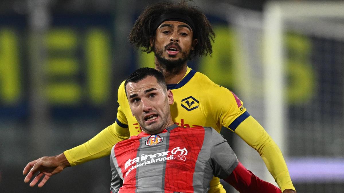 Verona più propositivo, ma la Cremonese resiste: è solo 0-0 allo Zini