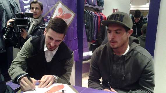 FOTO FV, Tomovic e Vargas al Fiorentina Store