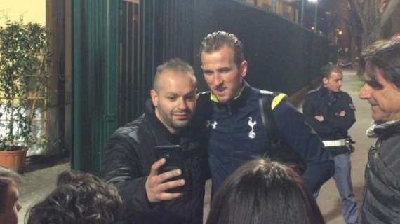 VIDEO FV, E i tifosi viola posano con Harry Kane