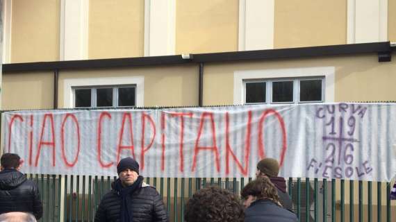 FOTO FV, Striscioni al Franchi: "Ciao Capitano"