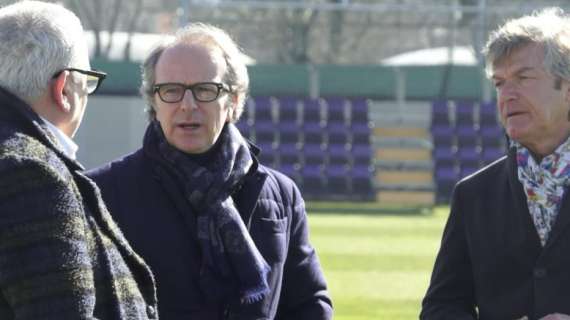 FOTO, Ecco Andrea Della Valle con la squadra