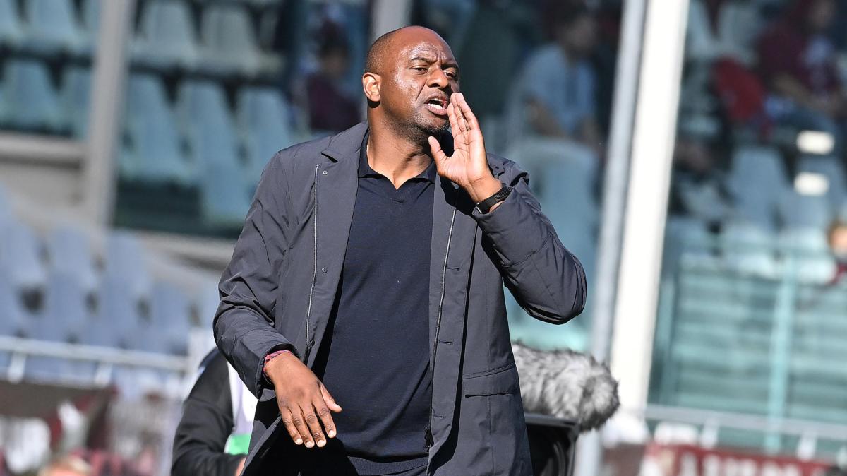 Dopo le voci, ecco l'annuncio: "Vieira non è più l'allenatore del Genoa"
