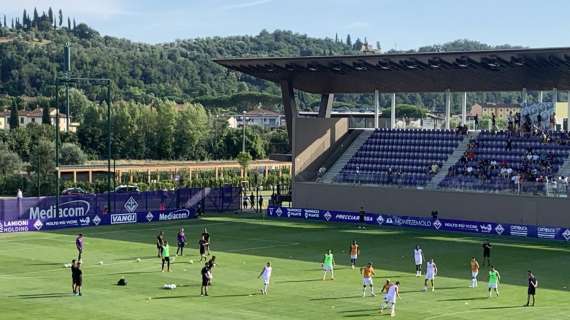 FOTO FV, Le due squadre stanno effettuando il riscaldamento