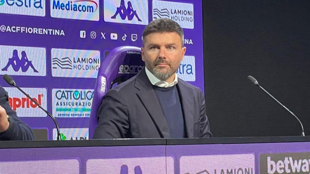 Goretti: "Mercato? Seguiremo sempre le direttive del mister. Vanoli sa cos'è la maglia viola"