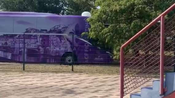 FOTO-VIDEO FV, Pullman viola arrivato al Mapei