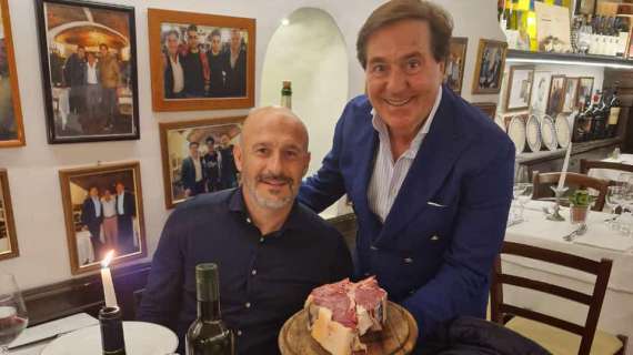 FOTO FV, Italiano a cena in centro: bistecca e relax