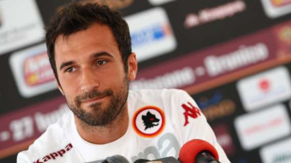 VUCINIC, Il tridente? Col sacrificio di tutti...