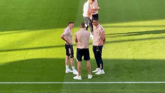 Dal City Ground: ecco Milenkovic. L'ex viola in campo per il riscaldamento