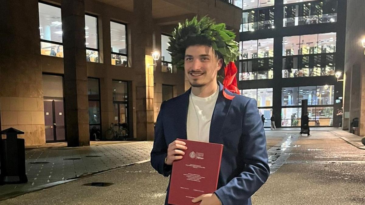Giornata di festa a FirenzeViola: Ludovico Mauro si è laureato!