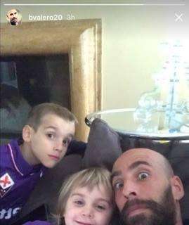 FOTO, Borja Valero festeggia la vittoria coi figli