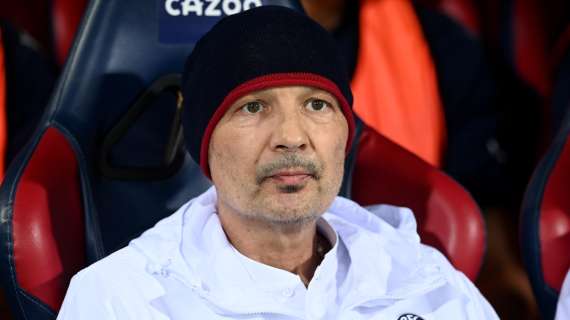 FRANCHI, Minuto di silenzio in onore di Sinisa Mihajlovic