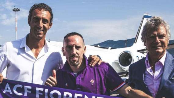 FOTO ACF, Ribery con sciarpa e maglia viola