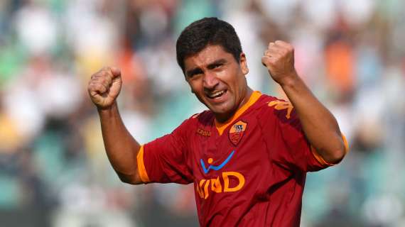 MERCATO, Pizarro rinnova con la Roma fino al 2013