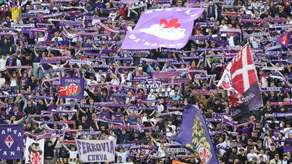 Verso Siviglia: problemi tecnici per un charter di tifosi viola, in ritardo di un'ora e mezzo