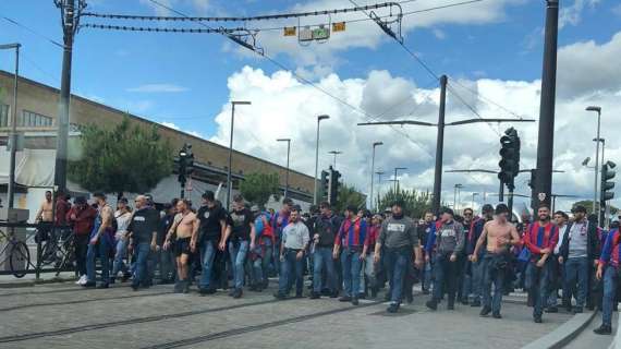 VIDEO FV, Marea di tifosi del Basilea in centro a Firenze