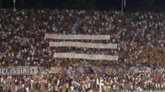 FOTO FV, Striscione in Curva Fiesole