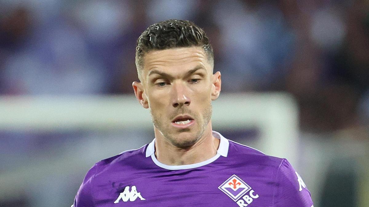 Gosens saluta la Fiorentina: accordo con lo Schalke 04, giovedì le visite