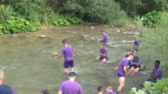 VIDEO FV, Allenamento finito: tutti al torrente