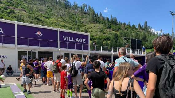 FOTO FV, Coda al Fiorentina store per le maglie