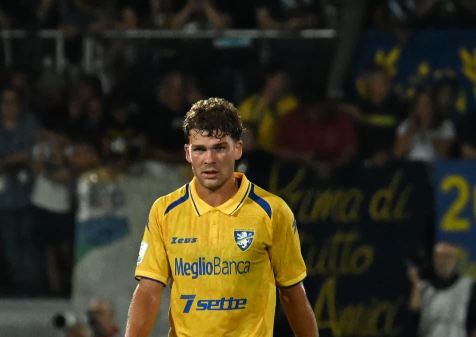 Fiorentina su Calvani del Genoa: sul difensore c'è anche il Frosinone
