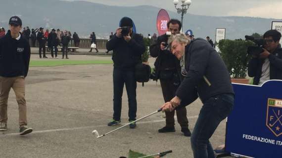 VIDEO FV, Antognoni alle prese con il golf