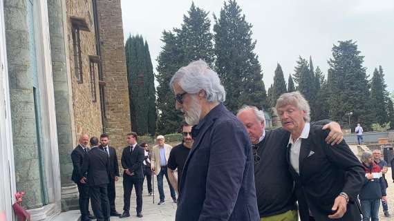 FOTO FV, L'ultimo saluto a Cavalli: il funerale a San Miniato