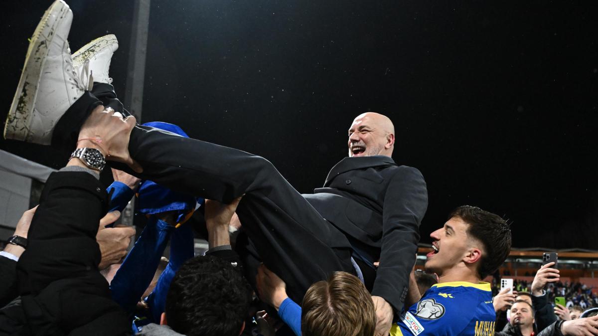 Bosnia ai Mondiali, ma Dzeko si ferma. Il ct Barbarez: "Spero non sia grave, i tempi sono stretti"