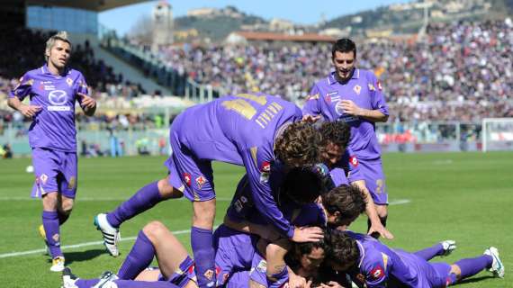 FIORENTINA, Fra mercato e società