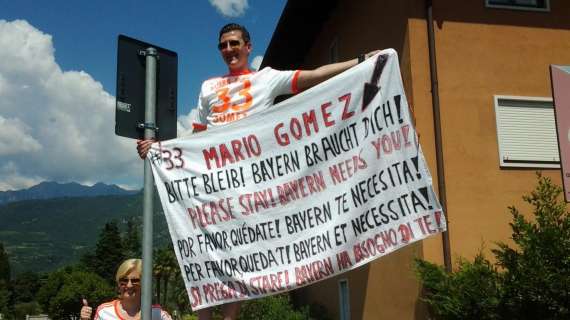 BAYERN, Il resoconto della mattinata: arriva anche uno striscione per Gomez