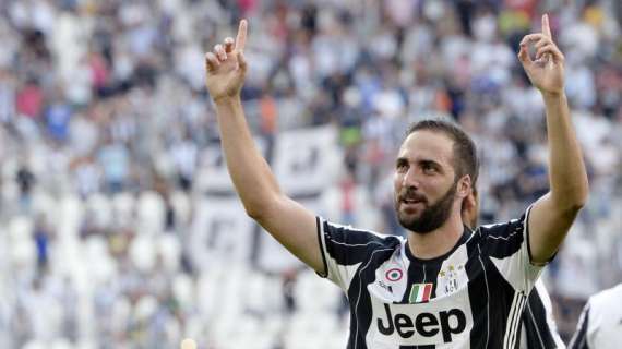 INT-JUV, Le formazioni ufficiali: out Higuain