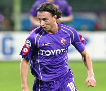 LIVERPOOL-FIORENTINA 1-1, Ammonito Montolivo