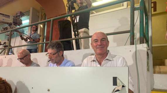 FOTO FV, In tribuna anche il sindaco di Livorno