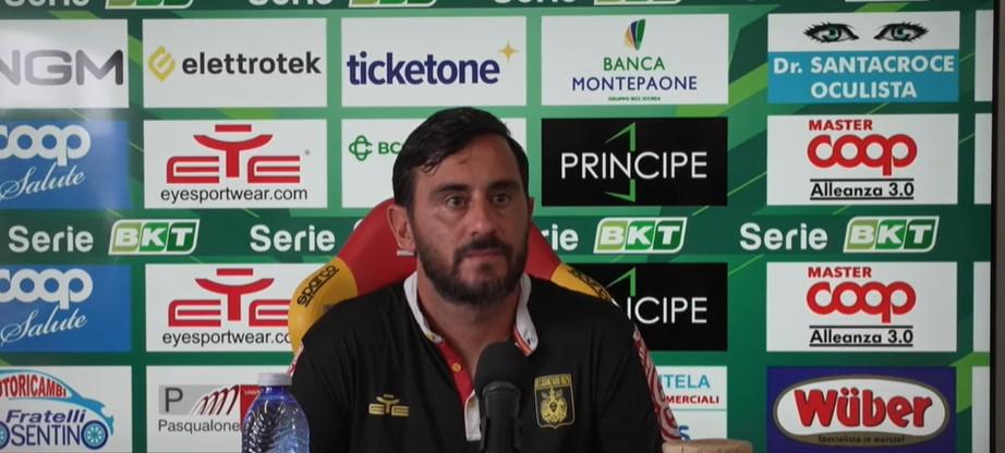 In B vola il Catanzaro di Aquilani. L'ex viola: "Portiamo avanti il nostro calcio fino alla morte"