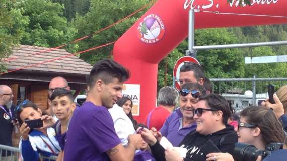 FOTO FV, I viola firmano gli autografi al Village 