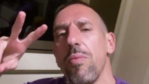 FOTO, Ribery e gli auguri a Neuer in... maglia viola