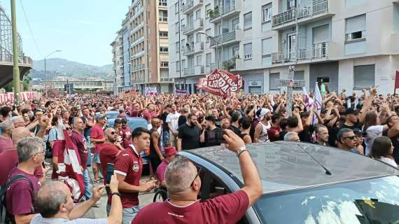 TORINO, Che protesta contro Cairo: "Vendi il Torino"