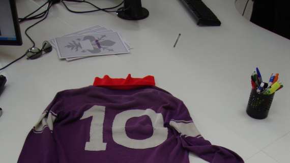 TIFOSI, Firme per togliere la maglia 10