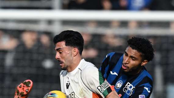 Venezia, Kike Perez da valutare dopo la botta in testa: può rientrare con la Fiorentina