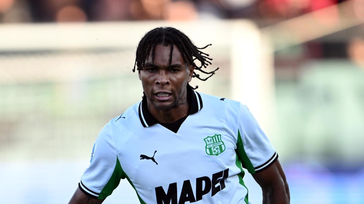 Il Sassuolo vince a Cagliari: 2-1 firmato Laurienté e Pinamonti